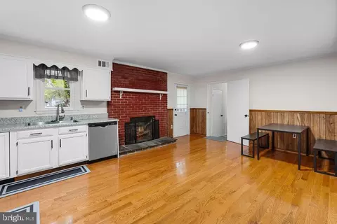 Living - 9115 4th St, Lanham, MD 20706 photo 1 of 4