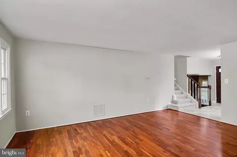 7013 Wren Ln, Lanham, MD 20706 photo 6