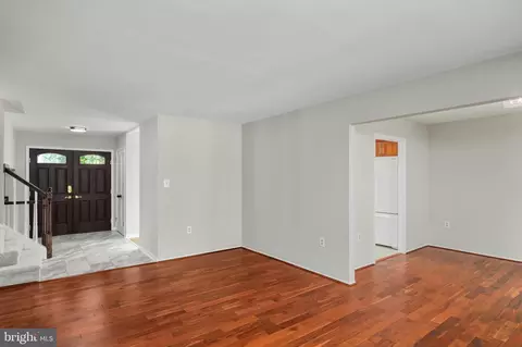 7013 Wren Ln, Lanham, MD 20706 photo 7