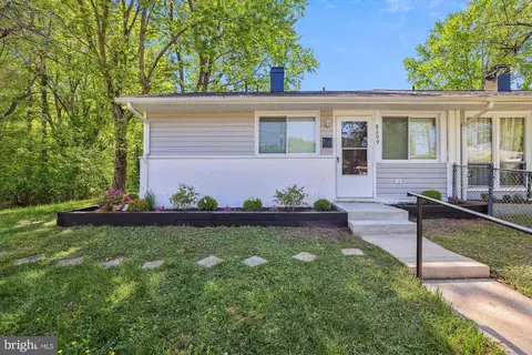 8209 Allendale Ter, Hyattsville, MD 20785