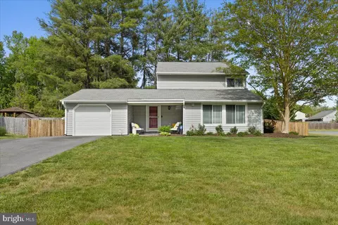 3046 Nutwood Ln, Bowie, MD 20716