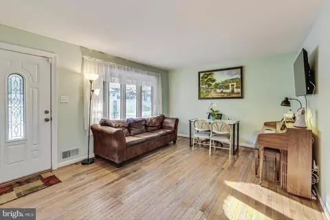 6119 Main St, Lanham, MD 20706 photo 3