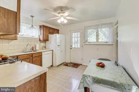 6119 Main St, Lanham, MD 20706 photo 6
