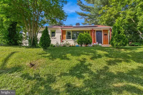 2214 Apache St, Hyattsville, MD 20783