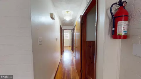 Entry Way - 5103 Baltimore Ln, Lanham, MD 20706 photo 10 of 21