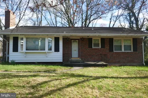 3 Pinecrest Ct, Greenbelt, MD 20770