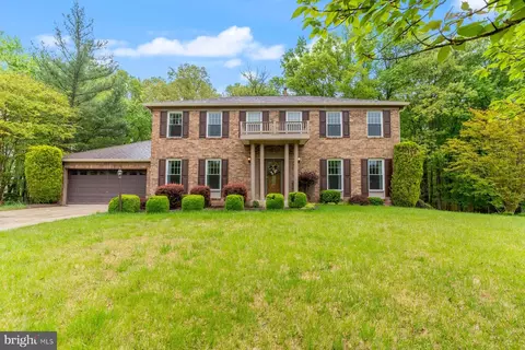 500 Hadrian Ln, Fort Washington, MD 20744