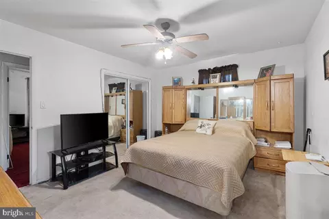 Bedroom - 5703 Plata St, Clinton, MD 20735 photo 3 of 5