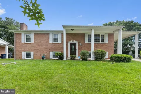 5703 Plata St, Clinton, MD 20735