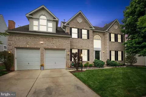Exterior - 2210 Dunrobin Dr, Bowie, MD 20721 photo 4 of 8
