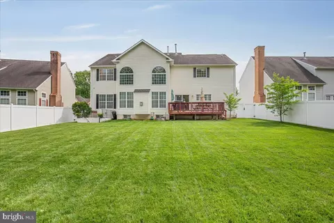 Exterior - 2210 Dunrobin Dr, Bowie, MD 20721 photo 6 of 8