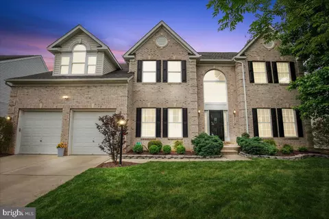 Exterior - 2210 Dunrobin Dr, Bowie, MD 20721 photo 2 of 8