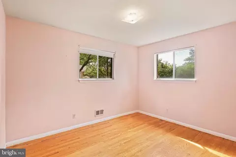 6310 Barrs Ln, Lanham, MD 20706 photo 14