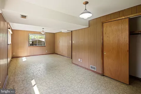 6310 Barrs Ln, Lanham, MD 20706 photo 24