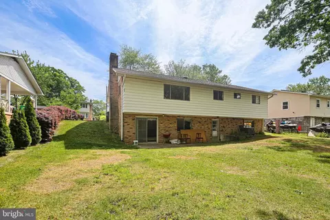 6310 Barrs Ln, Lanham, MD 20706 photo 31