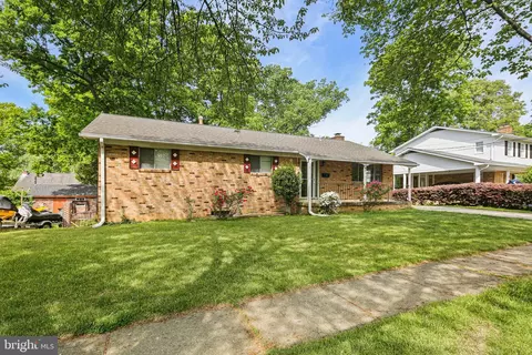 6310 Barrs Ln, Lanham, MD 20706 photo 33