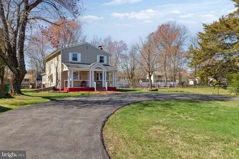 3907 Lumar Dr, Fort Washington, MD 20744