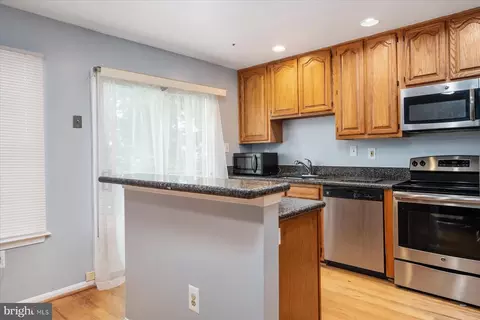 Kitchen - 15513 Ebbynside Ct, Bowie, MD 20716 photo 1 of 2