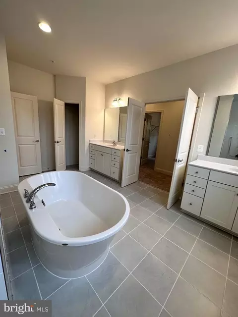 8702 Cedar Chase Dr, Clinton, MD 20735 photo 16