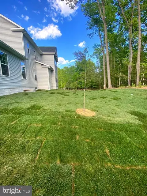 8702 Cedar Chase Dr, Clinton, MD 20735 photo 2