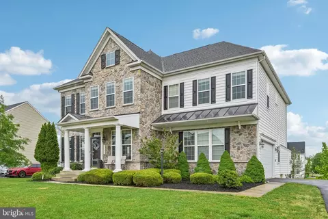 Exterior - 7103 Solomons Ct, Brandywine, MD 20613 photo 2 of 8