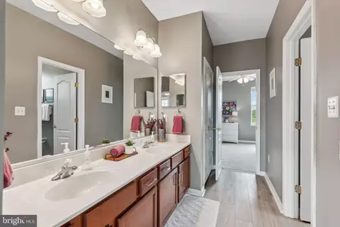 Entry Way - 7103 Solomons Ct, Brandywine, MD 20613 photo 9 of 11