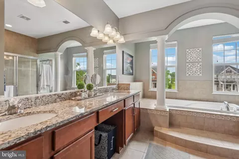 Bath - 7103 Solomons Ct, Brandywine, MD 20613 photo 1 of 3