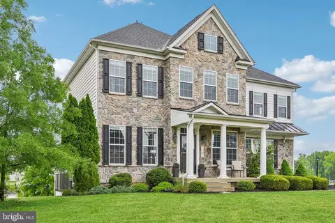Exterior - 7103 Solomons Ct, Brandywine, MD 20613 photo 3 of 8