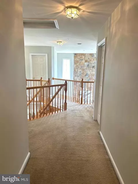 Entry Way - 3203 Collins St, Clinton, MD 20735 photo 2 of 4