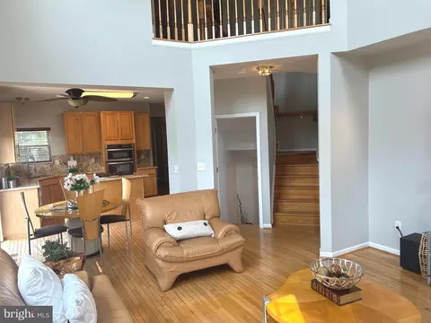 Living - 3203 Collins St, Clinton, MD 20735 photo 4 of 4