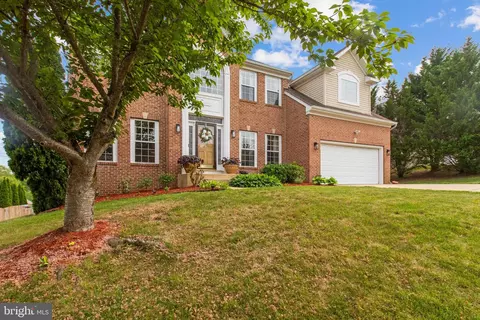 Exterior - 3203 Collins St, Clinton, MD 20735 photo 2 of 8