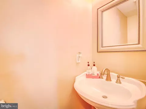 885 Talbott Ave, Laurel, MD 20707 photo 8