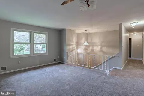 16201 Jerald Rd, Laurel, MD 20707 photo 2