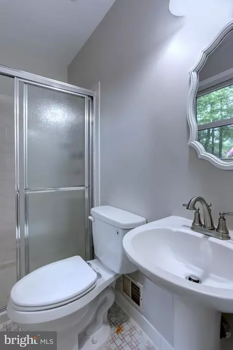 16201 Jerald Rd, Laurel, MD 20707 photo 18