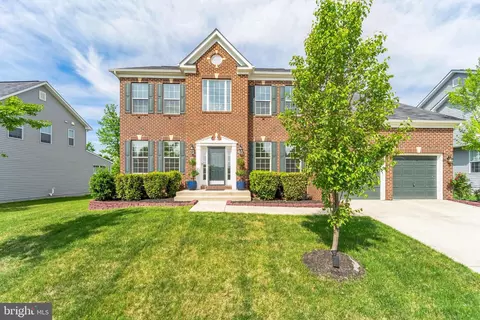 816 Quatar St, Fort Washington, MD 20744