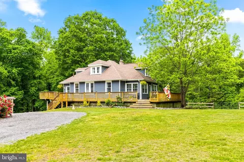 9106 Normal School Rd, Bowie, MD 20715