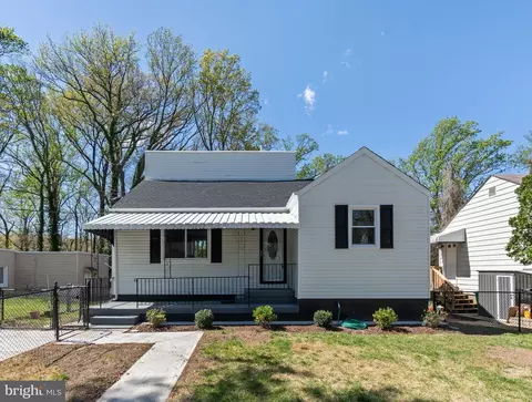 5607 Joan Ln, Temple Hills, MD 20748