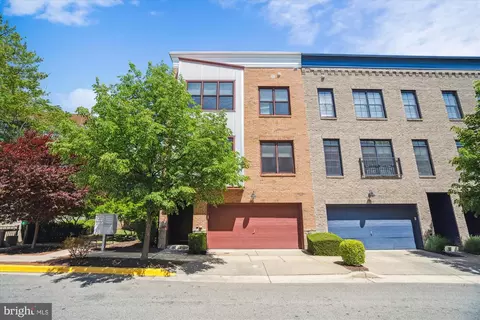 5800 Lustine St, Hyattsville, MD 20781