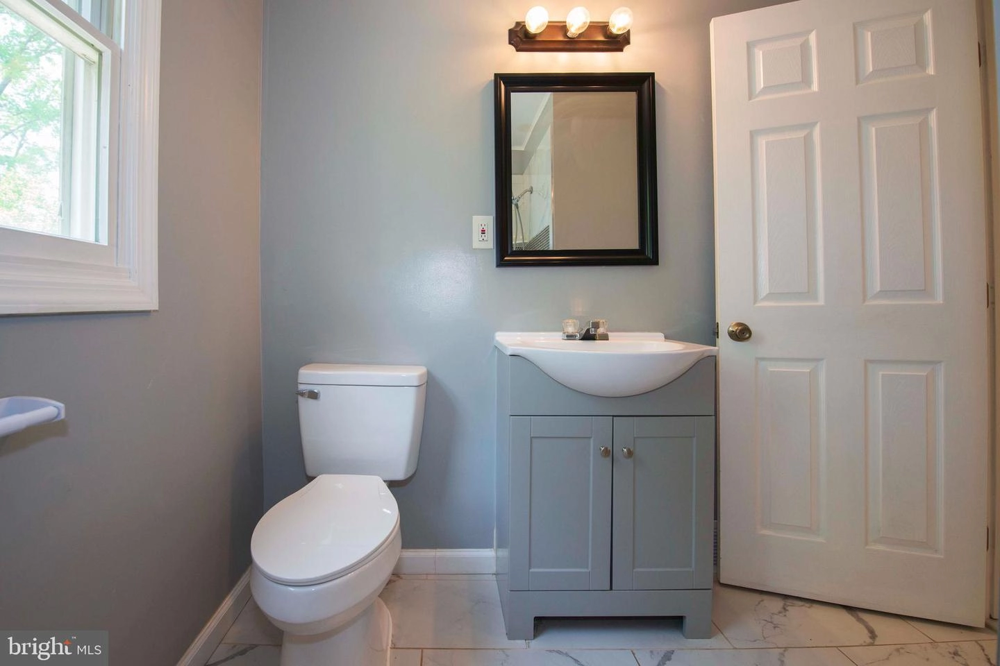 Entry Way - 9424 Washington Blvd, Lanham, MD 20706 photo 1 of 4