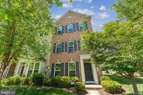 2412 Baileys Pond Rd, Accokeek, MD 20607