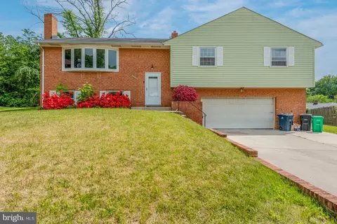 11007 Trafton Ct, Marlboro, MD 20774