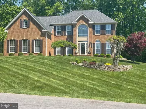 11724 Capstan Dr, Marlboro, MD 20772