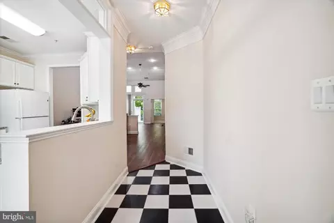 13112 Brooktree Ln, Laurel, MD 20707 photo 7