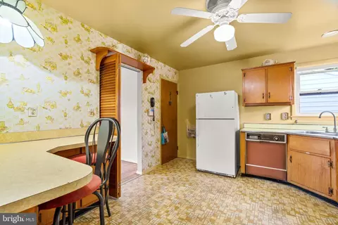 Kitchen - 7308 Oliver St, Lanham, MD 20706 photo 4 of 4