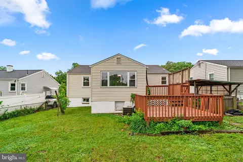 Exterior - 7308 Oliver St, Lanham, MD 20706 photo 9 of 10