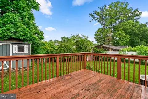 Exterior - 7308 Oliver St, Lanham, MD 20706 photo 7 of 10