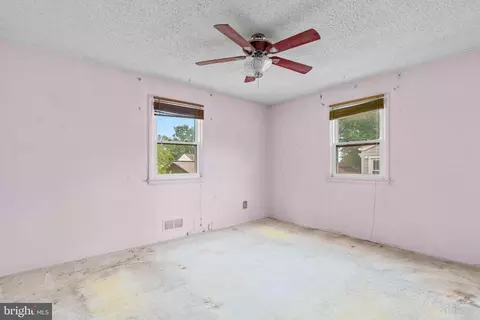 Bedroom - 7308 Oliver St, Lanham, MD 20706 photo 2 of 8