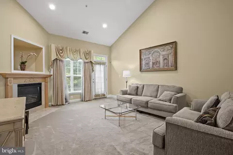 13214 Rabbit Chase Rd, Laurel, MD 20707 photo 3