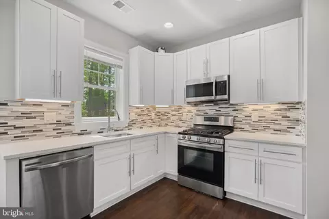 Kitchen - 608 Laurel Ave, Laurel, MD 20707 photo 4 of 4