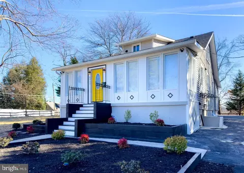 6711 Duluth St, Hyattsville, MD 20785